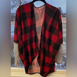 Chic Soul Pretty in‎ Plaid Cardigan, Black Red, Size 2X, Never worn